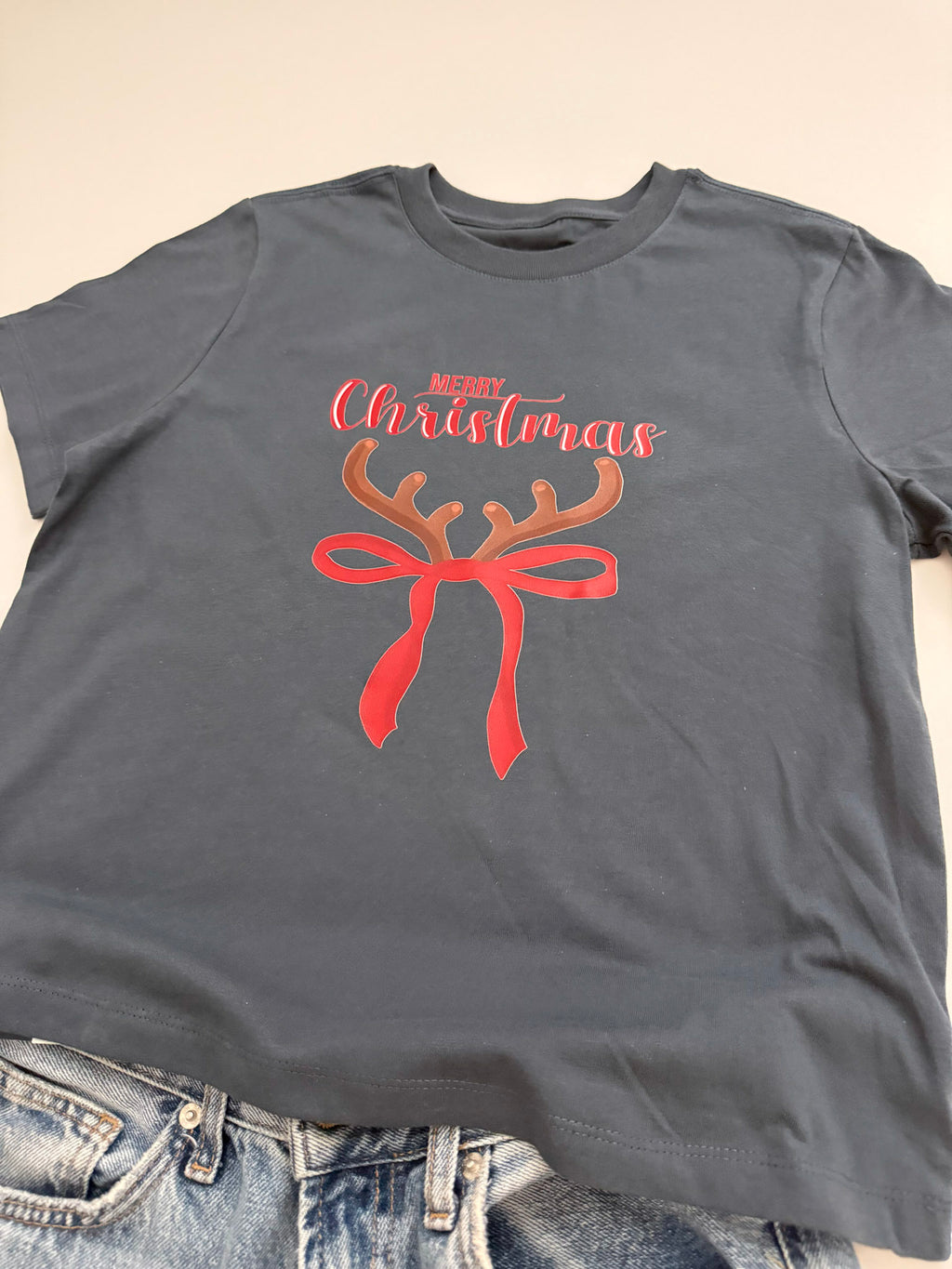 Reindeer Bow T-shirt