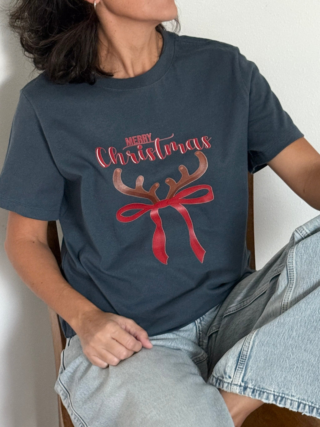 Reindeer Bow T-shirt